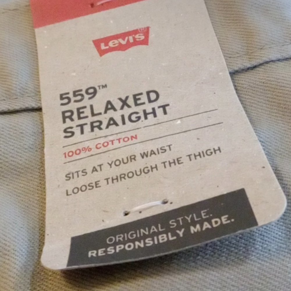 NWT Levi Strauss Relaxed Fit Men's Khaki Color Jeans Style 559 Size 38-32 - Picture 9 of 16